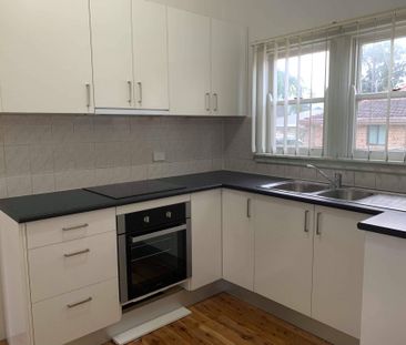 2 BEDROOM HOME WITH AIR CONDITIONING - Photo 6