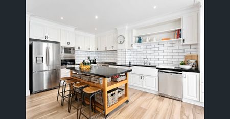 The Epitome of Luxurious Port Melbourne Living - Photo 5