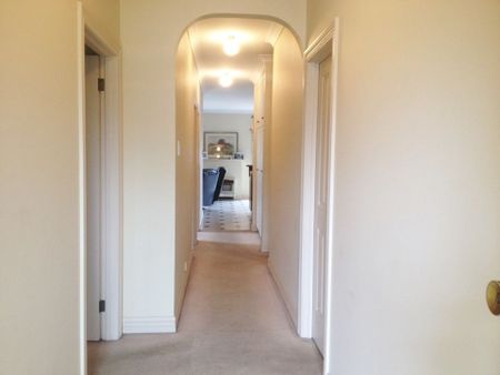 Lovely 3 Bedroom Home - Photo 3