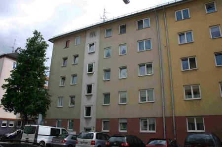 Mietwohnung in Nürnberg - Mit wenigen Schritten in die neue Wohnung! - Photo 3