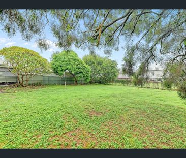 1/5 Easton St, Newtown, Qld 4305 - Photo 5
