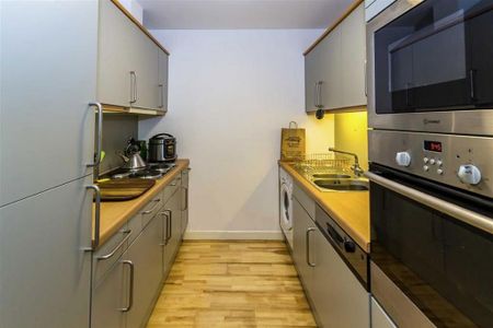 1 bedroom flat to rent - Photo 5