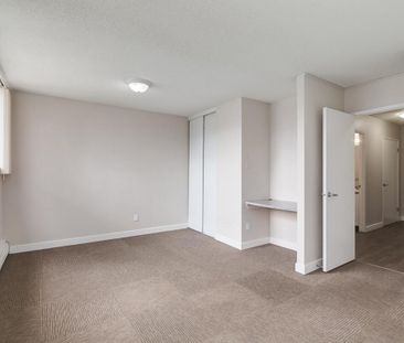 Renovated Suite - 3 Bedroom - Photo 1