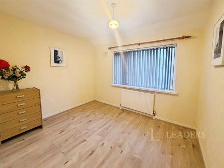 3 bedroom semi-detached house to rent - Photo 4