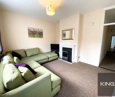 4 bedroom terraced house to rent - Photo 1