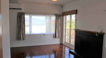 Charming Elevated 3-Bedroom Home in Blockhouse Bay - Photo 5