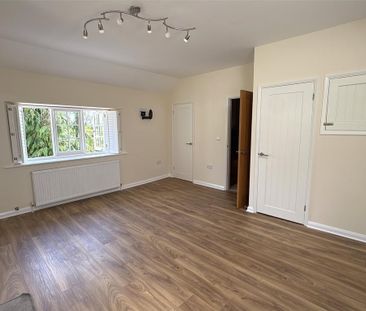 2 bedroom semi-detached house to rent - Photo 2