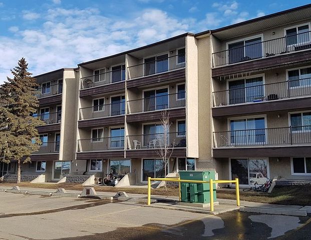 Capital Place - 4505 137 Avenue NorthWest | Capital Place - 4505 137 Avenue NorthWest, Edmonton - Photo 1