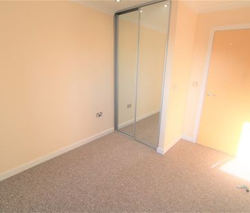 Quayside Drive, Colchester - Photo 6