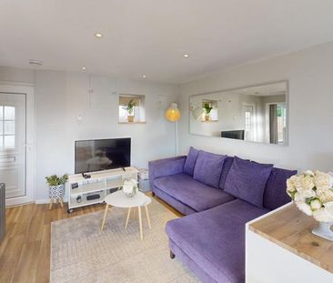 5 bedroom house to rent - Photo 2