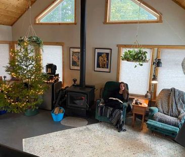 Cozy furnished Denman Island winter rental - Photo 4