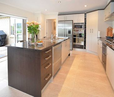 ONE LEVEL LIVING AT IT'S BEST- MILLWATER 4 BEDROOM! - Photo 4