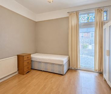 1 bedroom ground floor flat to rent - Photo 4