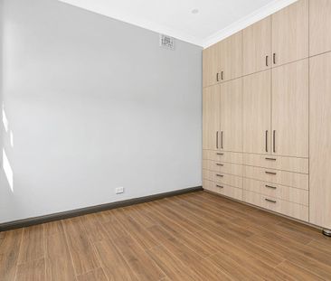 1/28 The Strand, Croydon, NSW 2132 - Photo 2