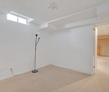 For Lease - 37 Banner Crescent, Ajax, Ontario - Photo 5