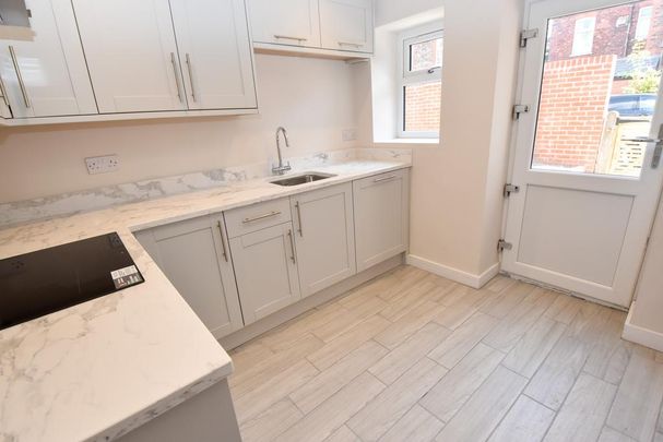 2 bedroom semi-detached house to rent - Photo 1