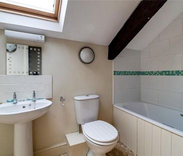 3 bedroom semi-detached house to rent - Photo 3