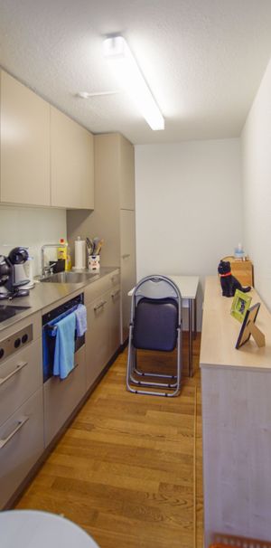 Moderne 1.5 Zi.-Wohnung - in Alterssiedlung im Zentrum - Foto 1