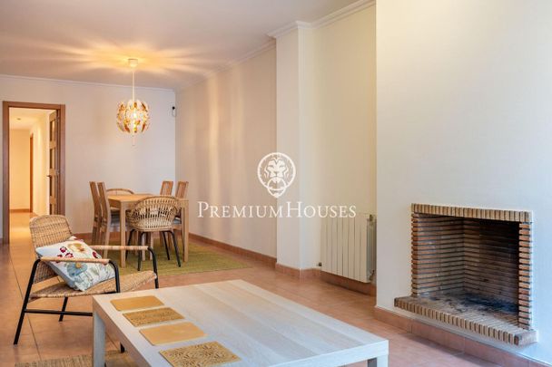 Piso amueblado en alquiler en el centro de Sitges - Photo 1