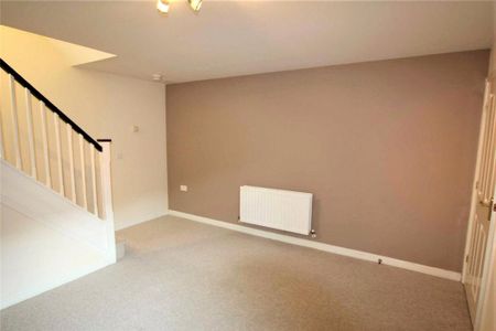 2 bedroom terraced house to rent - Photo 2