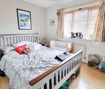 Grenadier Close, Abbeymead, Gloucester - Photo 3