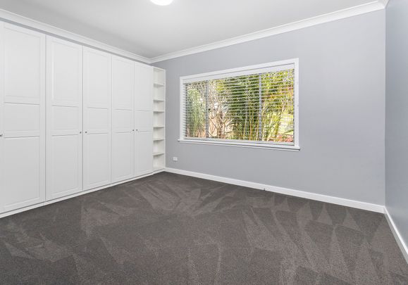Charming Coastal Retreat in Kiama - Photo 1