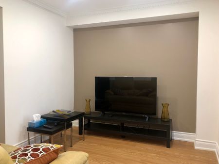 For Lease - 95 Dewpoint Road, Vaughan, Ontario - Photo 3