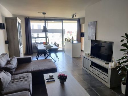 Appartement met zonnig terras - Photo 2