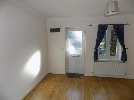 2 bedroom terraced house to rent - Photo 1