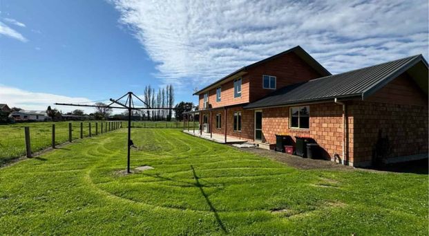 A blend of size, style, and location to suit a variety of lifestyle needs - Photo 1