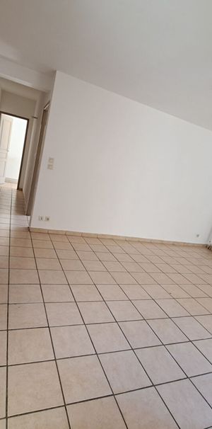 Location appartement 3 pièces, 50.70m², Espéraza - Photo 1
