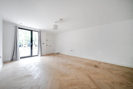 Bell Foundry Close, Croydon, CR0 - Photo 2