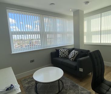 2 bedroom penthouse to rent - Photo 6