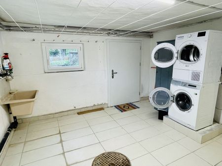 Zeitlos schön: Modern renovierte 4 Zimmer Altbauperle - Foto 4