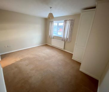 3 bedroom detached house to rent - Photo 2