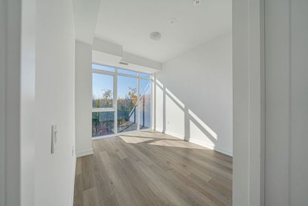 For Lease - 333 Sunseeker Avenue Unit# 615, Innisfil, Ontario - Photo 5