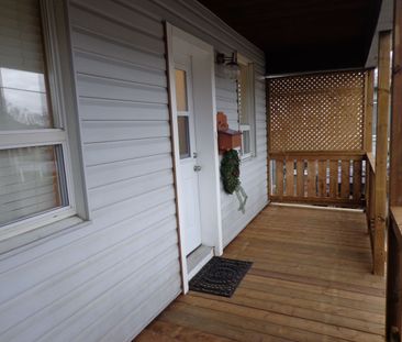 For Lease - 212 Mcanulty Boulevard, Hamilton, Ontario - Photo 1