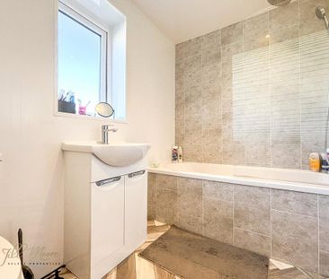 2 bedroom semi-detached house to rent - Photo 1