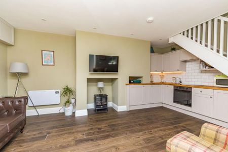 1 bedroom maisonette to rent - Photo 2