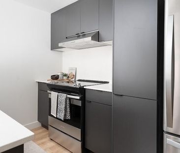 2350 Saint-Patrick, Montréal, QC - Photo 4