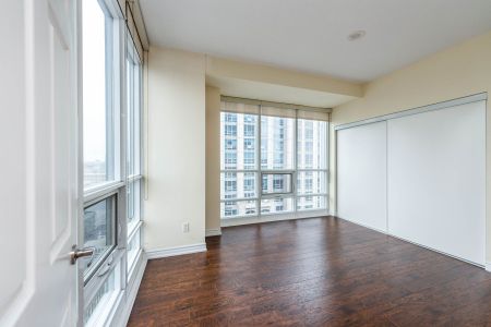 For Lease - 761 Bay Street Unit# 2712, Toronto, Ontario - Photo 2
