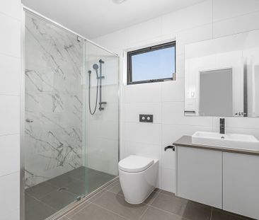 Hit the Mall in like 5 mins - Photo 2