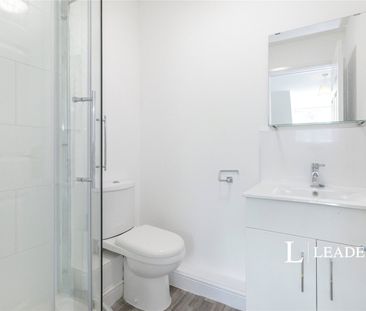4 bedroom house to rent Admiral Stirling Court, Weystone Road, Weyb... - Photo 3