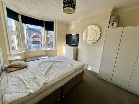 3 bedroom house to rent - Photo 2