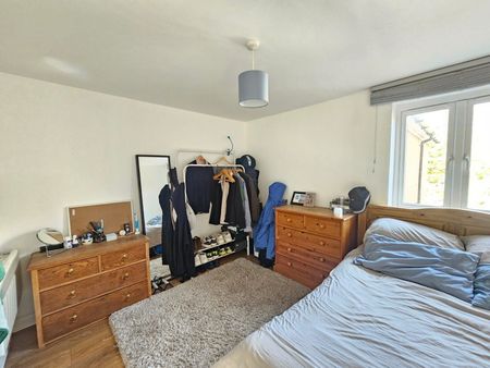 Leigh Road, Eastleigh - Photo 5