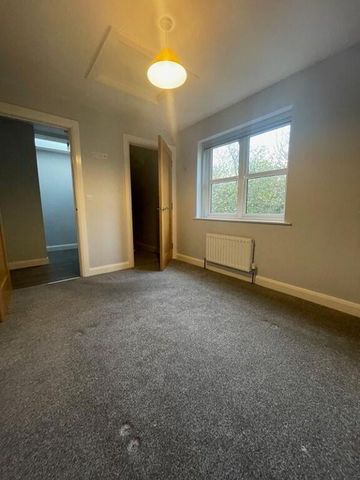 7 Newtownbreda Grove, Belfast, BT8 6BP - Photo 3