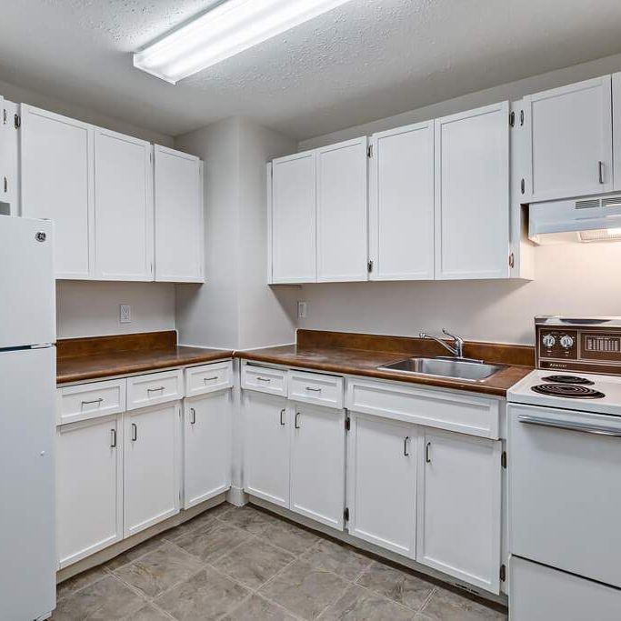 Premier Suite - 1 Bedroom - Photo 1