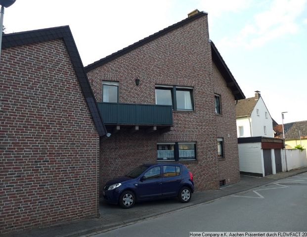 Würselen: Großzüg. möbl. 2 Zi.-Whng. mit Balkon u. Garage - Photo 1