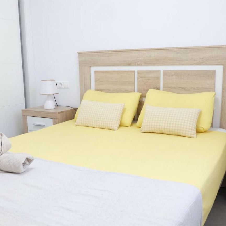 Piso de alquiler en Calle Francisco Cano, 14, Playa de los Boliches - Photo 1