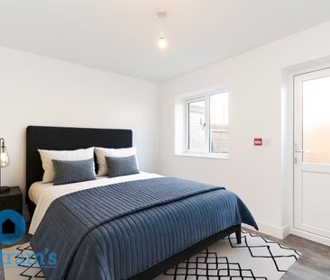 6 bed Semi-Detached House for Rent - Photo 3